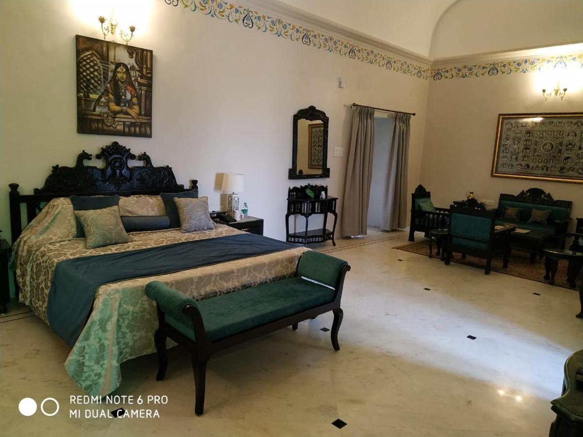 Mpt Sheesh Mahal, Orchha Hotel Eksteriør billede