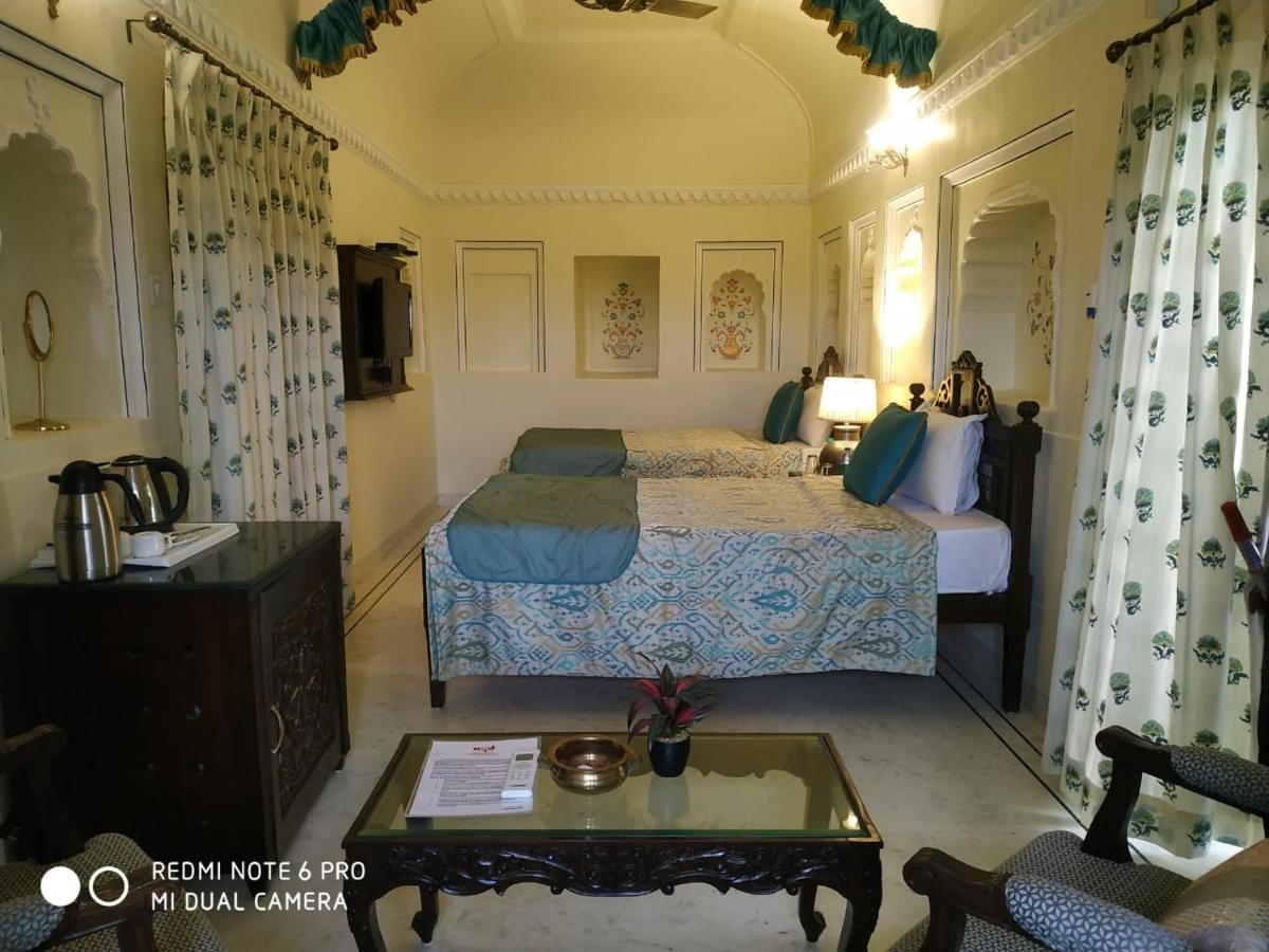 Mpt Sheesh Mahal, Orchha Hotel Eksteriør billede