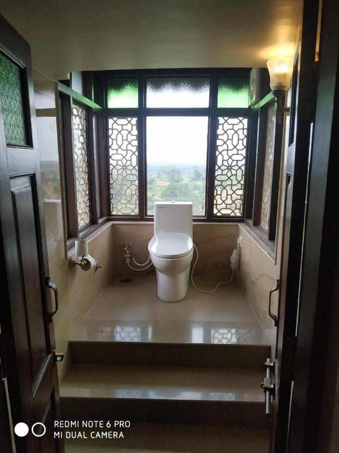 Mpt Sheesh Mahal, Orchha Hotel Eksteriør billede
