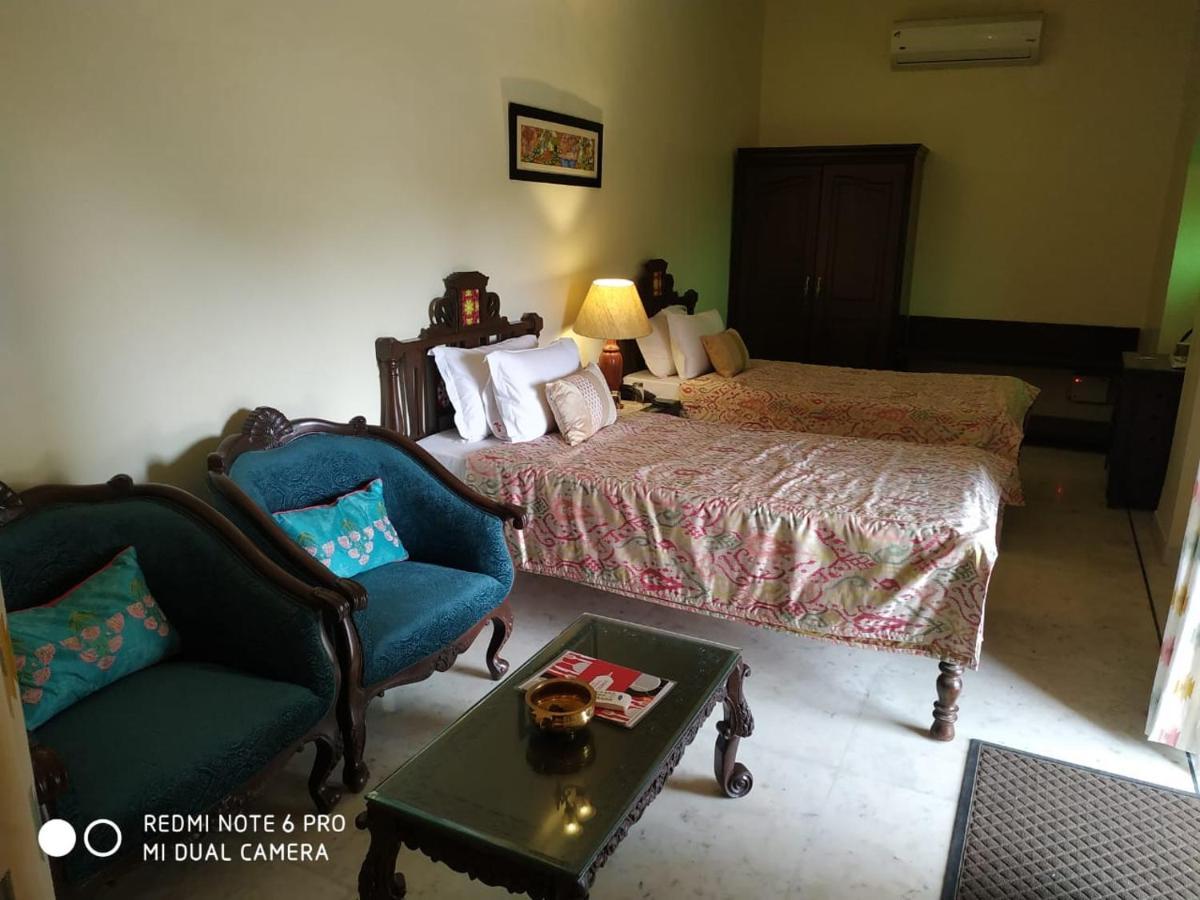 Mpt Sheesh Mahal, Orchha Hotel Eksteriør billede