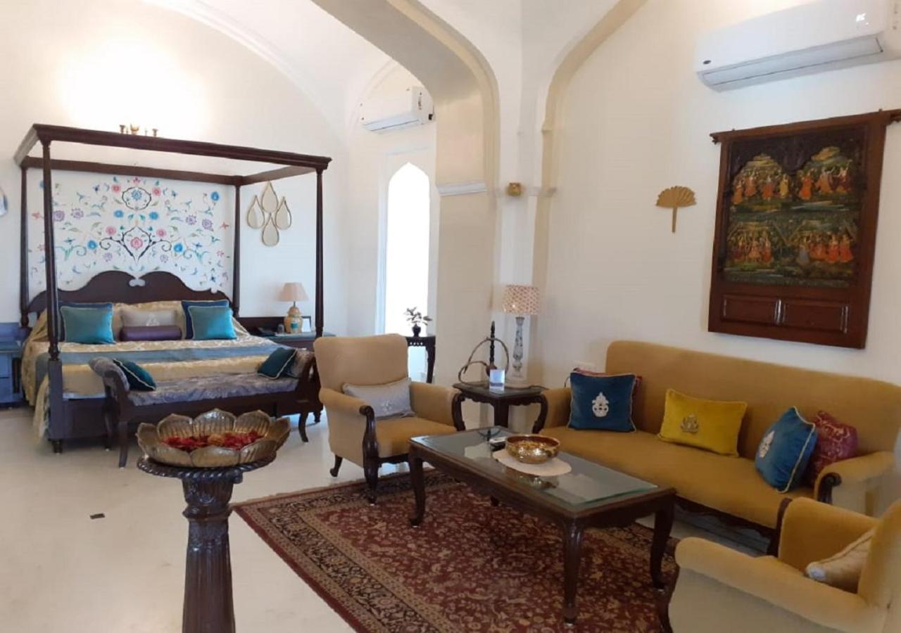 Mpt Sheesh Mahal, Orchha Hotel Eksteriør billede