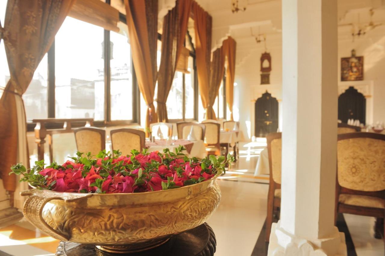 Mpt Sheesh Mahal, Orchha Hotel Eksteriør billede